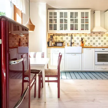 Private House With A Garden In Kristiine 别墅 *