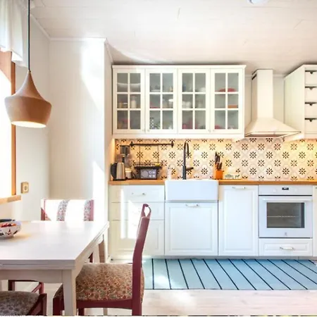 Private House With A Garden In Kristiine 别墅