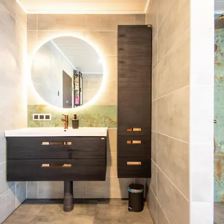 Villa Private House With A Garden In Kristiine Tallinn